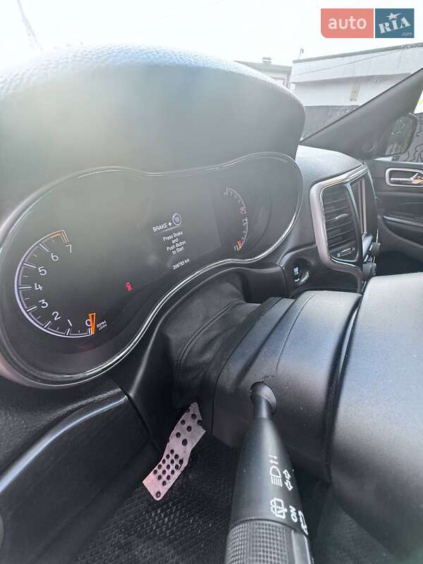 Внедорожник / Кроссовер Jeep Grand Cherokee 2014 в Киеве