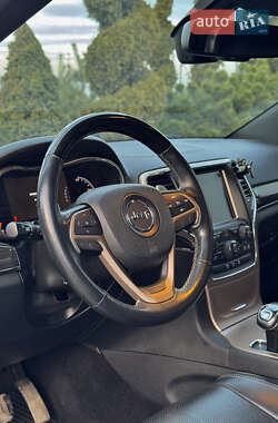 Внедорожник / Кроссовер Jeep Grand Cherokee 2013 в 
