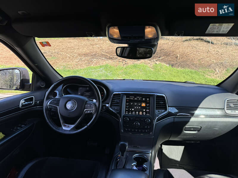 Внедорожник / Кроссовер Jeep Grand Cherokee 2016 в Киеве