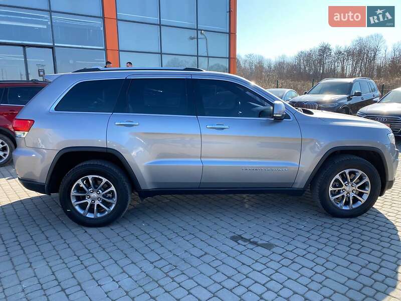 Позашляховик / Кросовер Jeep Grand Cherokee 2015 в Львові