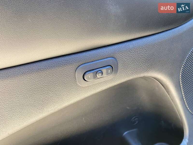 Позашляховик / Кросовер Jeep Grand Cherokee 2015 в Львові