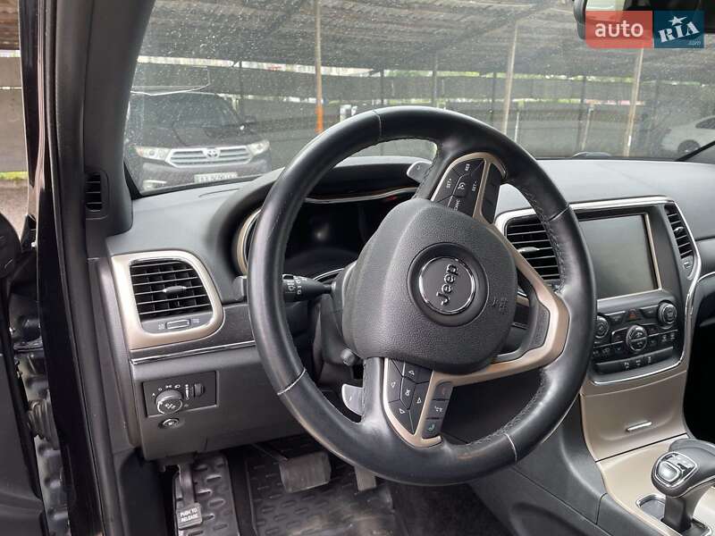 Внедорожник / Кроссовер Jeep Grand Cherokee 2015 в Киеве