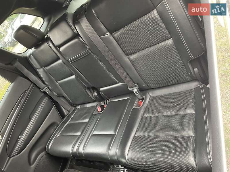 Внедорожник / Кроссовер Jeep Grand Cherokee 2015 в Киеве