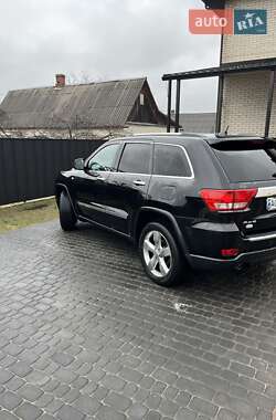 Внедорожник / Кроссовер Jeep Grand Cherokee 2012 в 