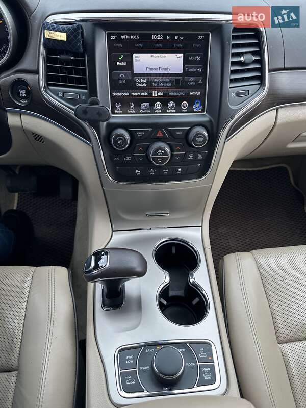 Внедорожник / Кроссовер Jeep Grand Cherokee 2015 в Киеве