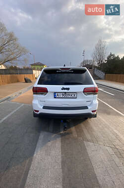Внедорожник / Кроссовер Jeep Grand Cherokee 2013 в 