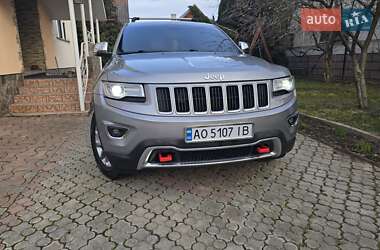 Внедорожник / Кроссовер Jeep Grand Cherokee 2015 в 