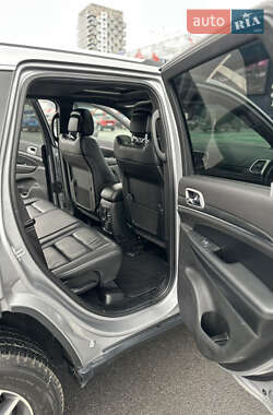 Внедорожник / Кроссовер Jeep Grand Cherokee 2020 в 