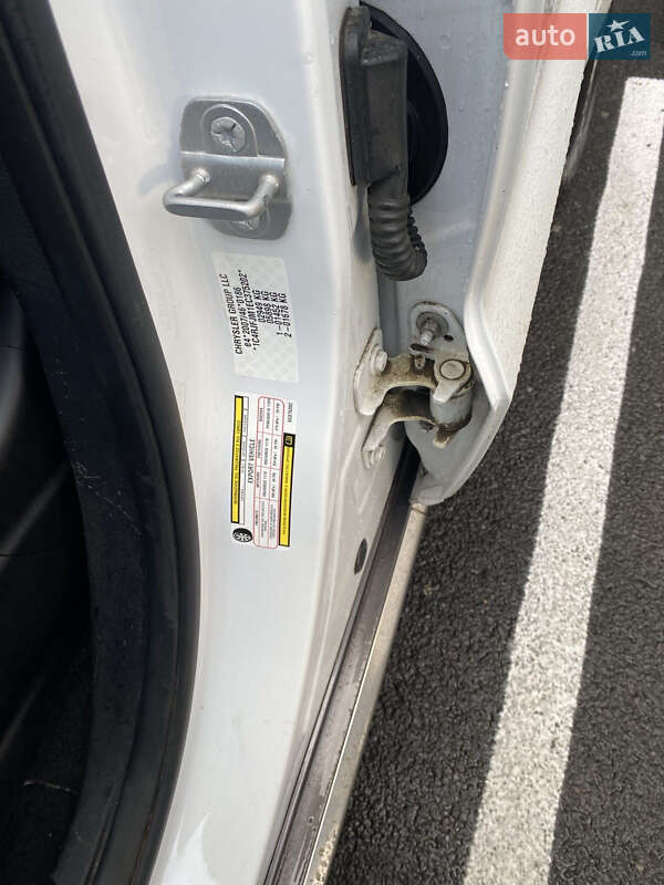 Внедорожник / Кроссовер Jeep Grand Cherokee 2013 в Хмельницком