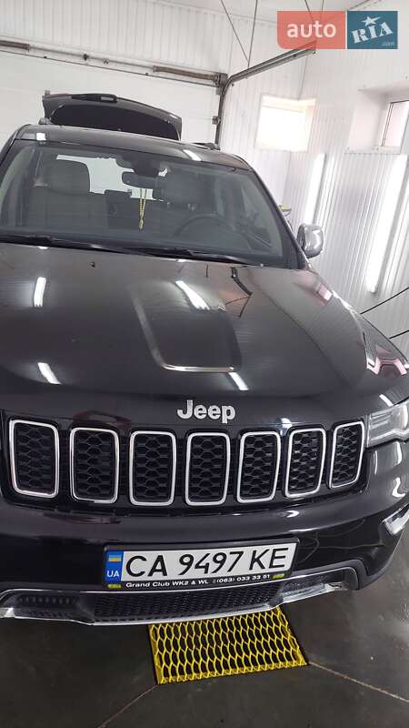 Внедорожник / Кроссовер Jeep Grand Cherokee 2020 в Черкассах
