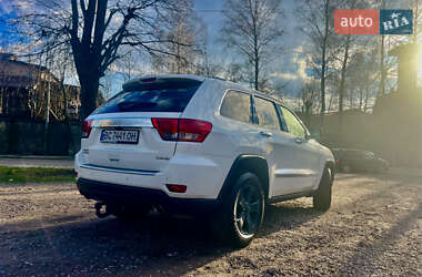 Позашляховик / Кросовер Jeep Grand Cherokee 2012 в 