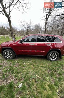 Позашляховик / Кросовер Jeep Grand Cherokee 2014 в 