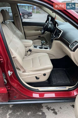 Позашляховик / Кросовер Jeep Grand Cherokee 2014 в 