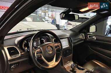 Внедорожник / Кроссовер Jeep Grand Cherokee 2014 в 