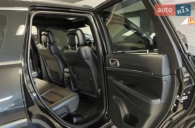 Внедорожник / Кроссовер Jeep Grand Cherokee 2014 в 