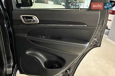 Внедорожник / Кроссовер Jeep Grand Cherokee 2014 в 
