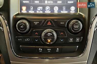Внедорожник / Кроссовер Jeep Grand Cherokee 2014 в 