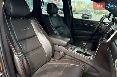 Позашляховик / Кросовер Jeep Grand Cherokee 2014 в 