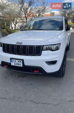 Внедорожник / Кроссовер Jeep Grand Cherokee 2021 в 