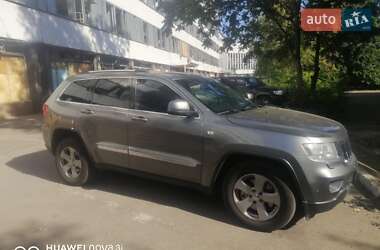 Внедорожник / Кроссовер Jeep Grand Cherokee 2013 в 