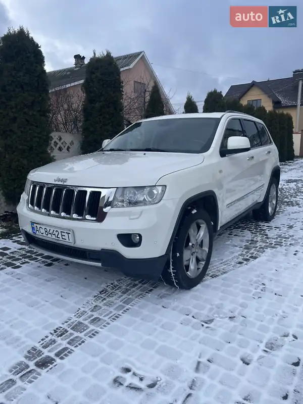 Внедорожник / Кроссовер Jeep Grand Cherokee 2012 в 