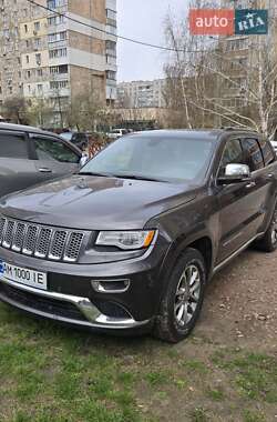 Позашляховик / Кросовер Jeep Grand Cherokee 2015 в 