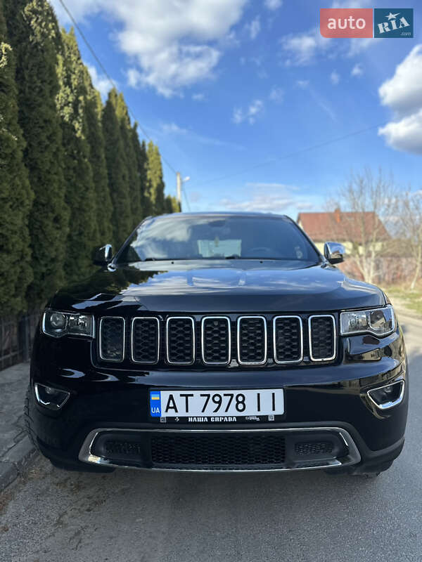 Внедорожник / Кроссовер Jeep Grand Cherokee 2018 в Ивано-Франковске