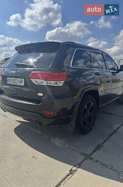 Внедорожник / Кроссовер Jeep Grand Cherokee 2013 в 