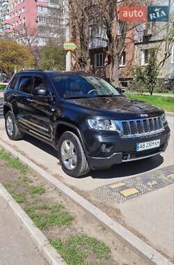 Внедорожник / Кроссовер Jeep Grand Cherokee 2012 в 