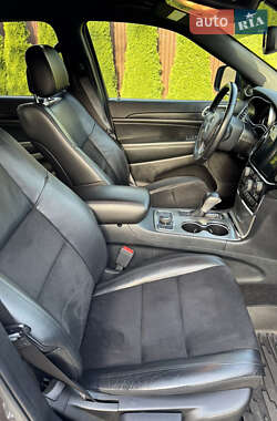 Внедорожник / Кроссовер Jeep Grand Cherokee 2020 в 