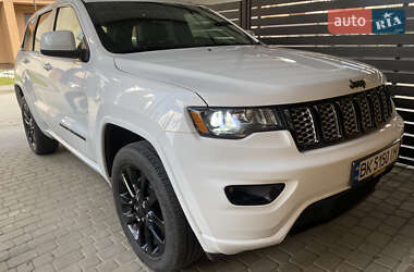Внедорожник / Кроссовер Jeep Grand Cherokee 2021 в Ровно