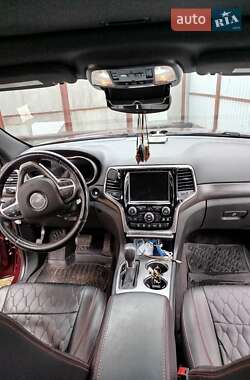 Внедорожник / Кроссовер Jeep Grand Cherokee 2017 в 