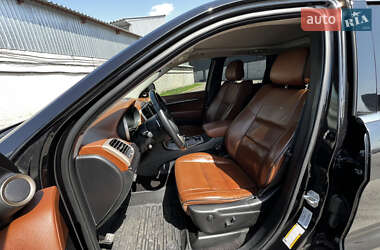 Внедорожник / Кроссовер Jeep Grand Cherokee 2015 в 