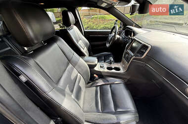 Внедорожник / Кроссовер Jeep Grand Cherokee 2015 в 