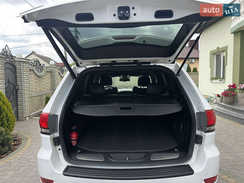 Внедорожник / Кроссовер Jeep Grand Cherokee 2014 в Тернополе