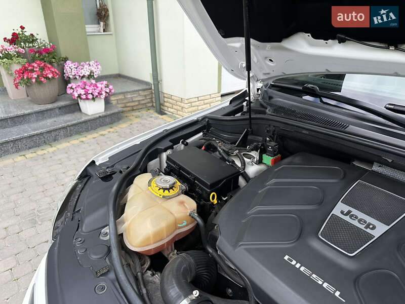 Внедорожник / Кроссовер Jeep Grand Cherokee 2014 в Тернополе