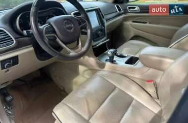 Внедорожник / Кроссовер Jeep Grand Cherokee 2015 в 