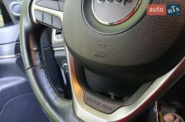 Позашляховик / Кросовер Jeep Grand Cherokee 2020 в 