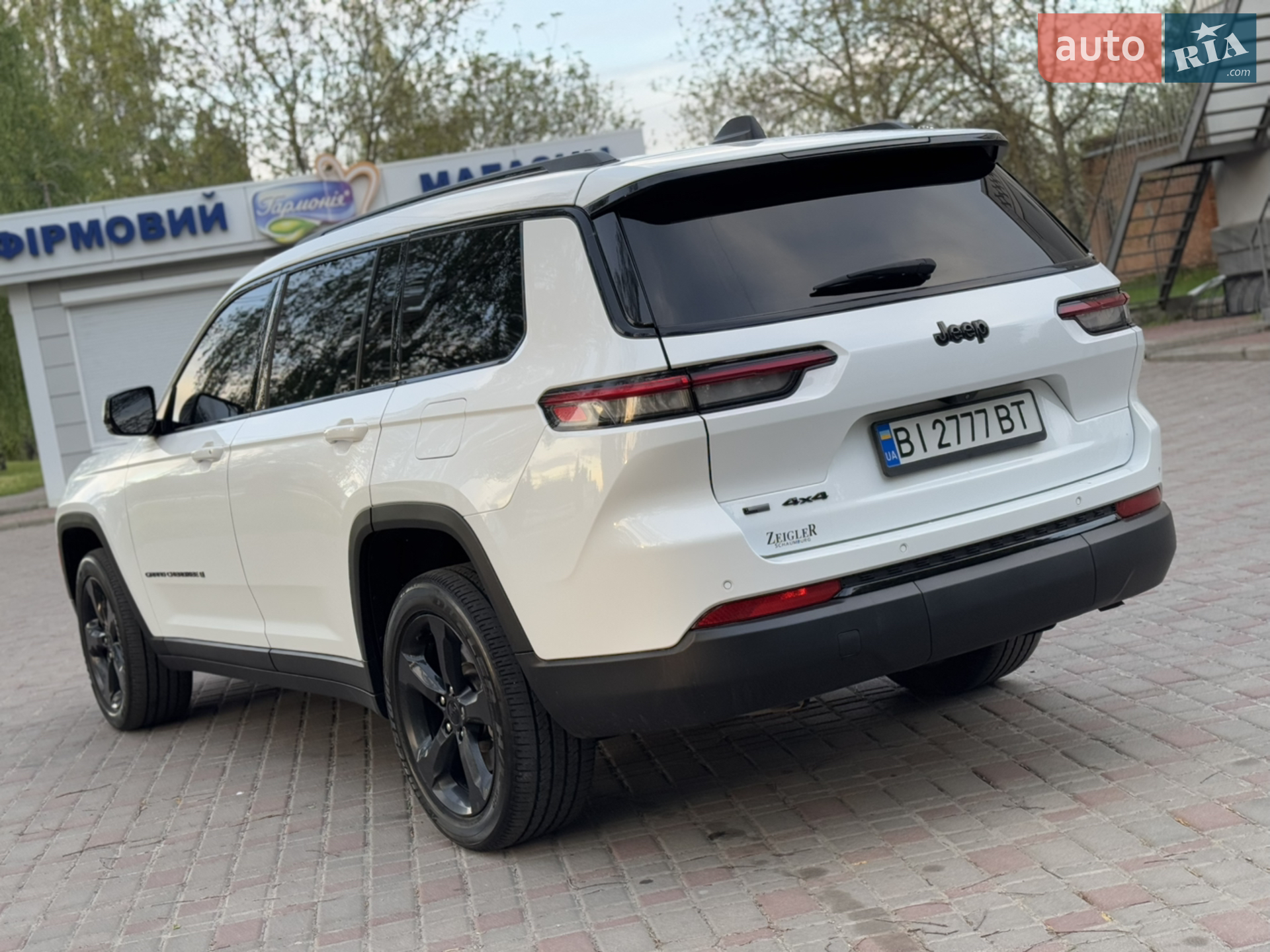 2022 Jeep Grand Cherokee - мініатюра 31