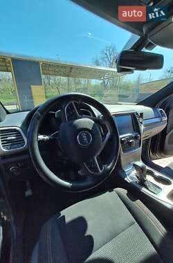 Внедорожник / Кроссовер Jeep Grand Cherokee 2016 в 