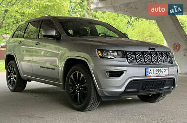 Позашляховик / Кросовер Jeep Grand Cherokee 2020 в 