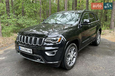 Позашляховик / Кросовер Jeep Grand Cherokee 2018 в 