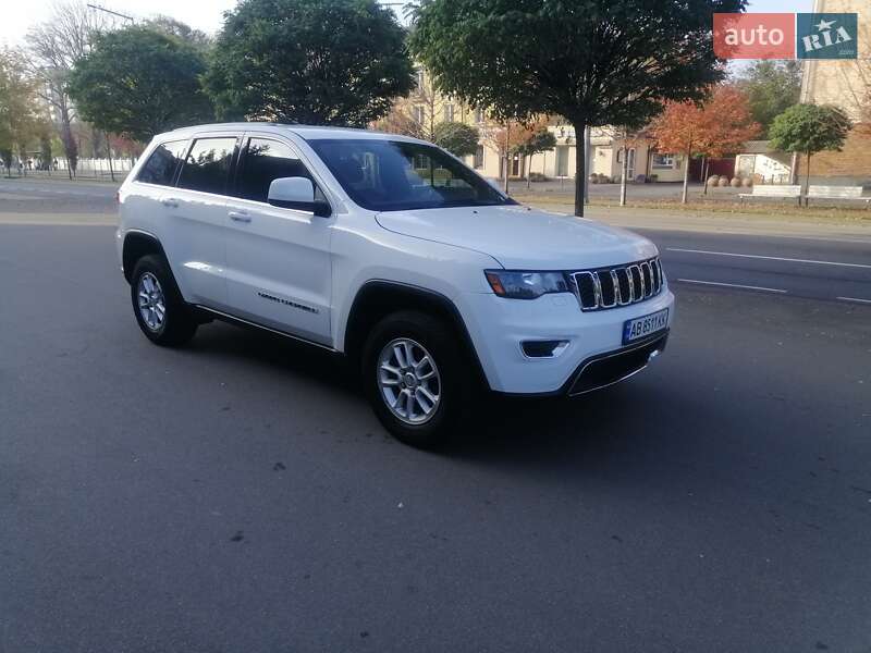 Позашляховик / Кросовер Jeep Grand Cherokee 2020 в 
