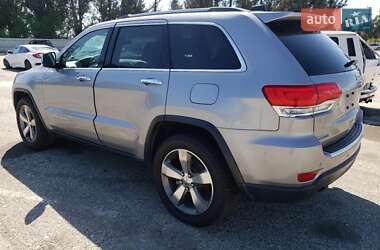 Внедорожник / Кроссовер Jeep Grand Cherokee 2015 в 