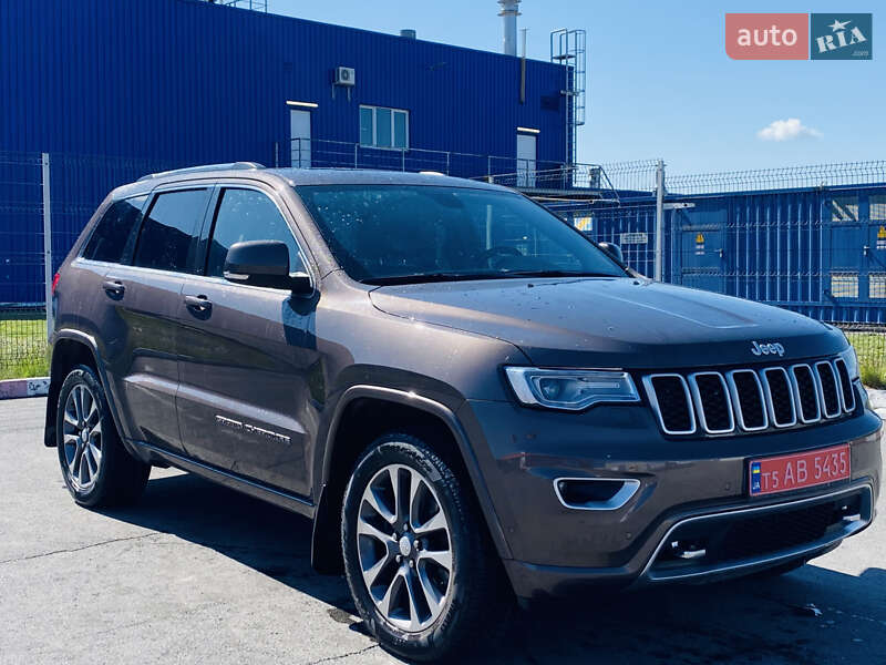 Внедорожник / Кроссовер Jeep Grand Cherokee 2017 в Виннице