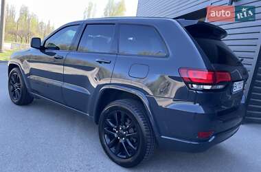 Позашляховик / Кросовер Jeep Grand Cherokee 2017 в 
