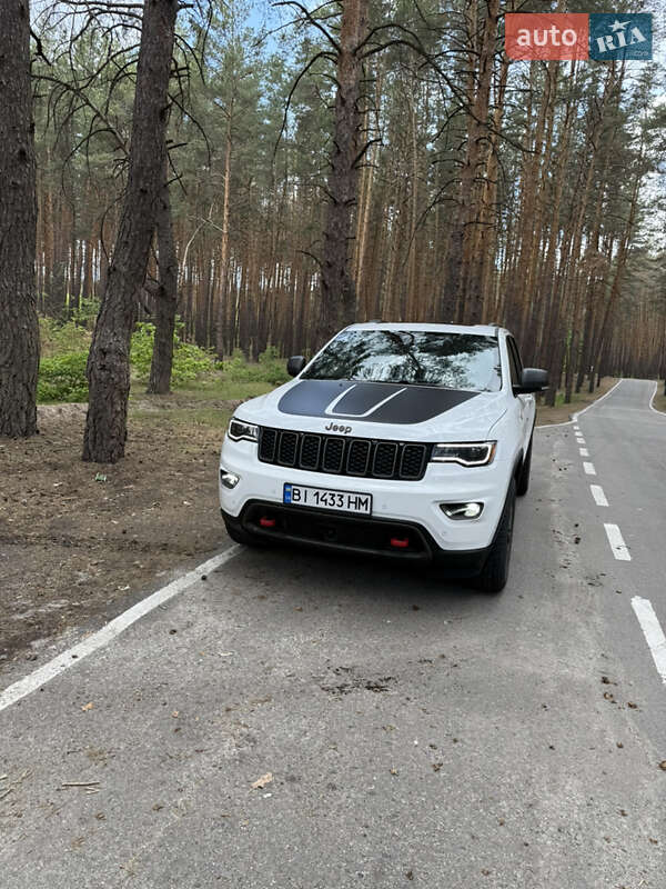 Внедорожник / Кроссовер Jeep Grand Cherokee 2017 в Полтаве