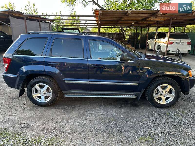 Внедорожник / Кроссовер Jeep Grand Cherokee 2006 в Андреевке фото 4 Внедорожник / Кроссовер Jeep Grand Cherokee 2006 в Андреевке