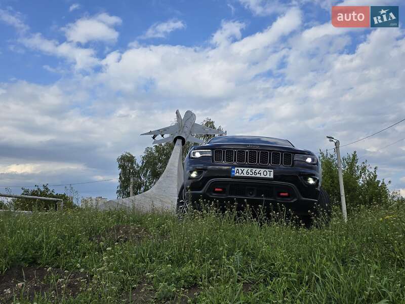 Позашляховик / Кросовер Jeep Grand Cherokee 2018 в Харкові