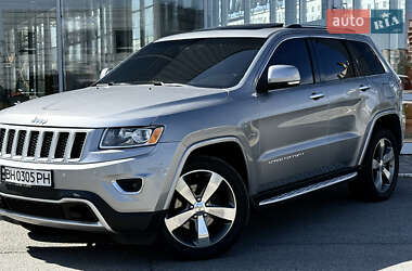 Позашляховик / Кросовер Jeep Grand Cherokee 2014 в 